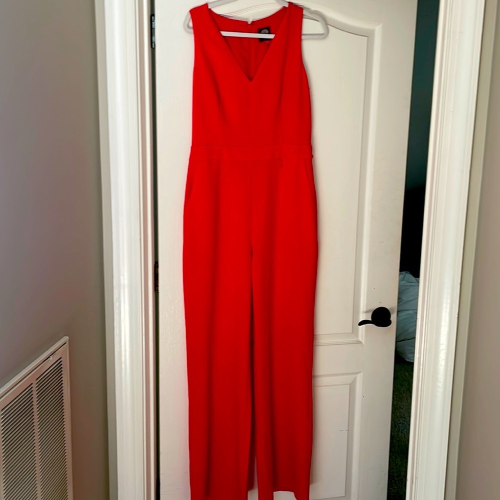 Vince Camuto 10 size red pantsuit